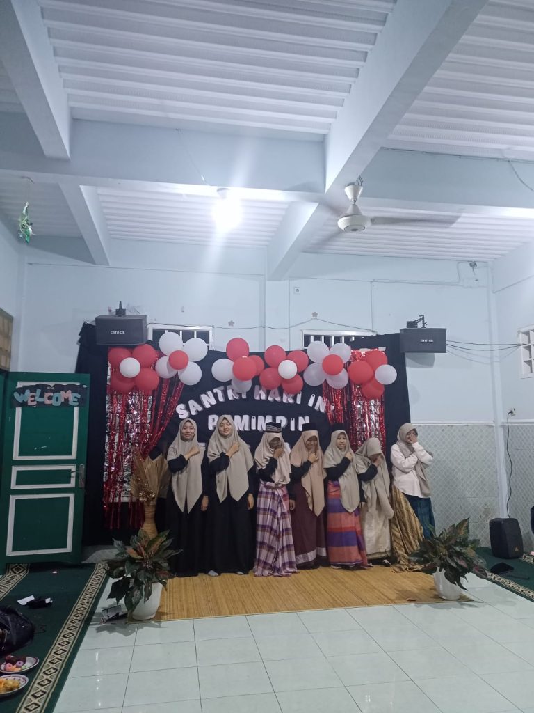 MUHADOROH SANTRIWATI